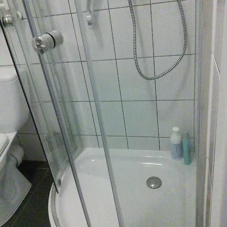 אכסניה Fresco & *