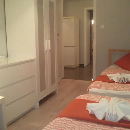 Hostel Fresco Suite & Rooms *