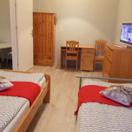 אכסניה Fresco & לודז'